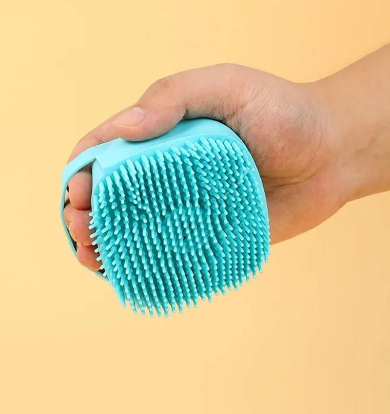 Gentle Fur Collector Brush